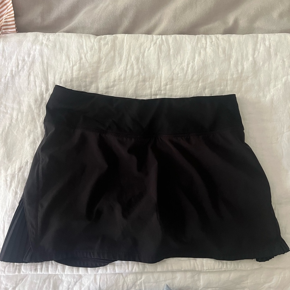Black lululemon tennis skirt